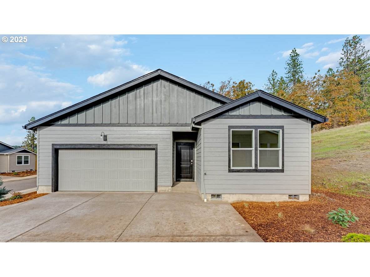 1180 Sparrow St - Photo 1