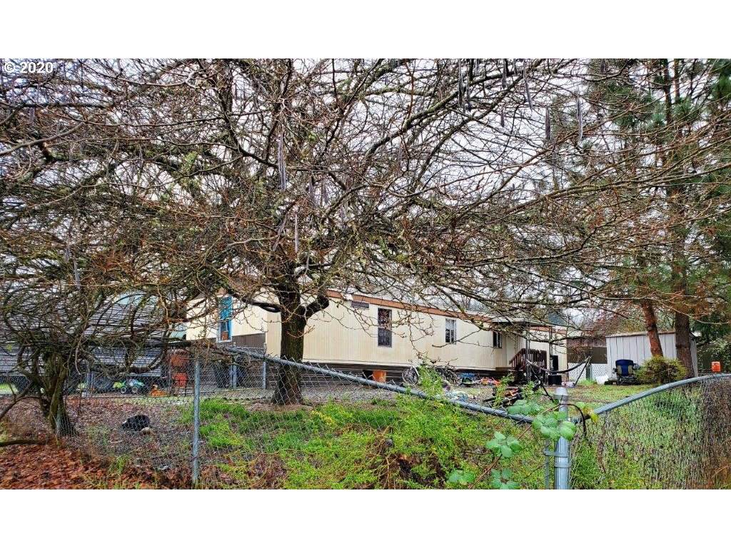 165 Mona St - Photo 1