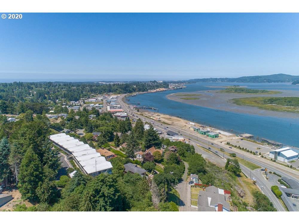 290 3RD Ct - Photo 1