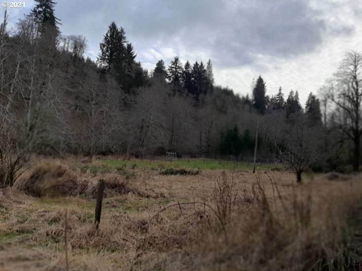 Highway 22 - Photo 1