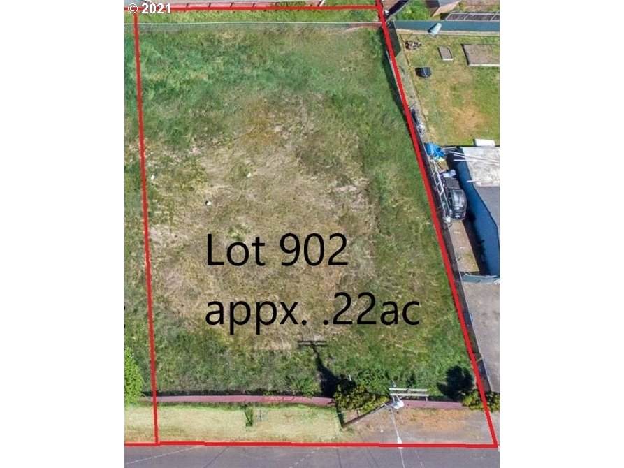 575 Loy Ave - Photo 1