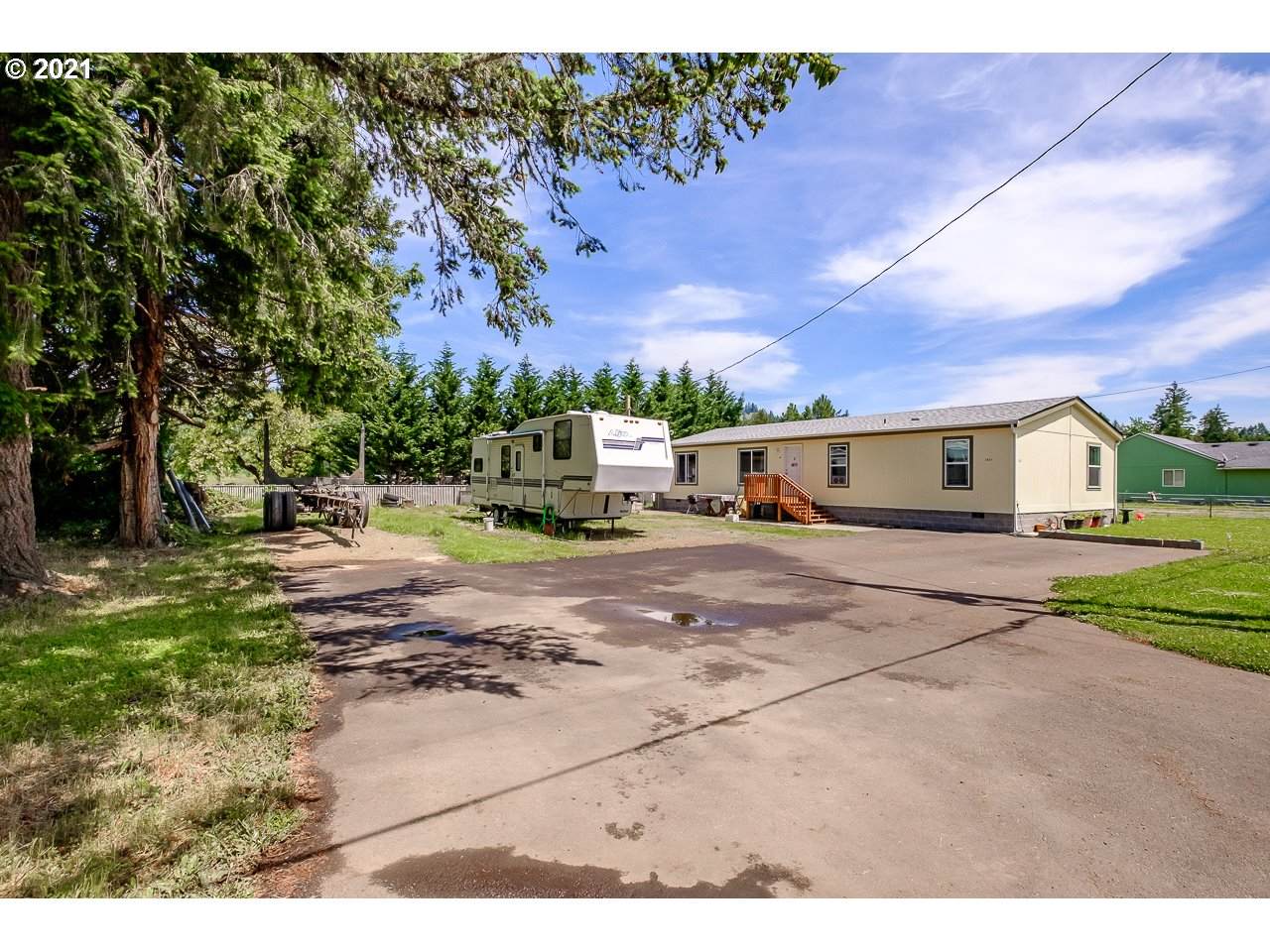 3622 Green River Rd - Photo 1