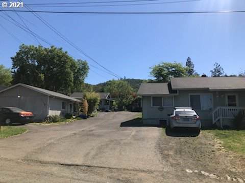 2257 Vine St - Photo 1