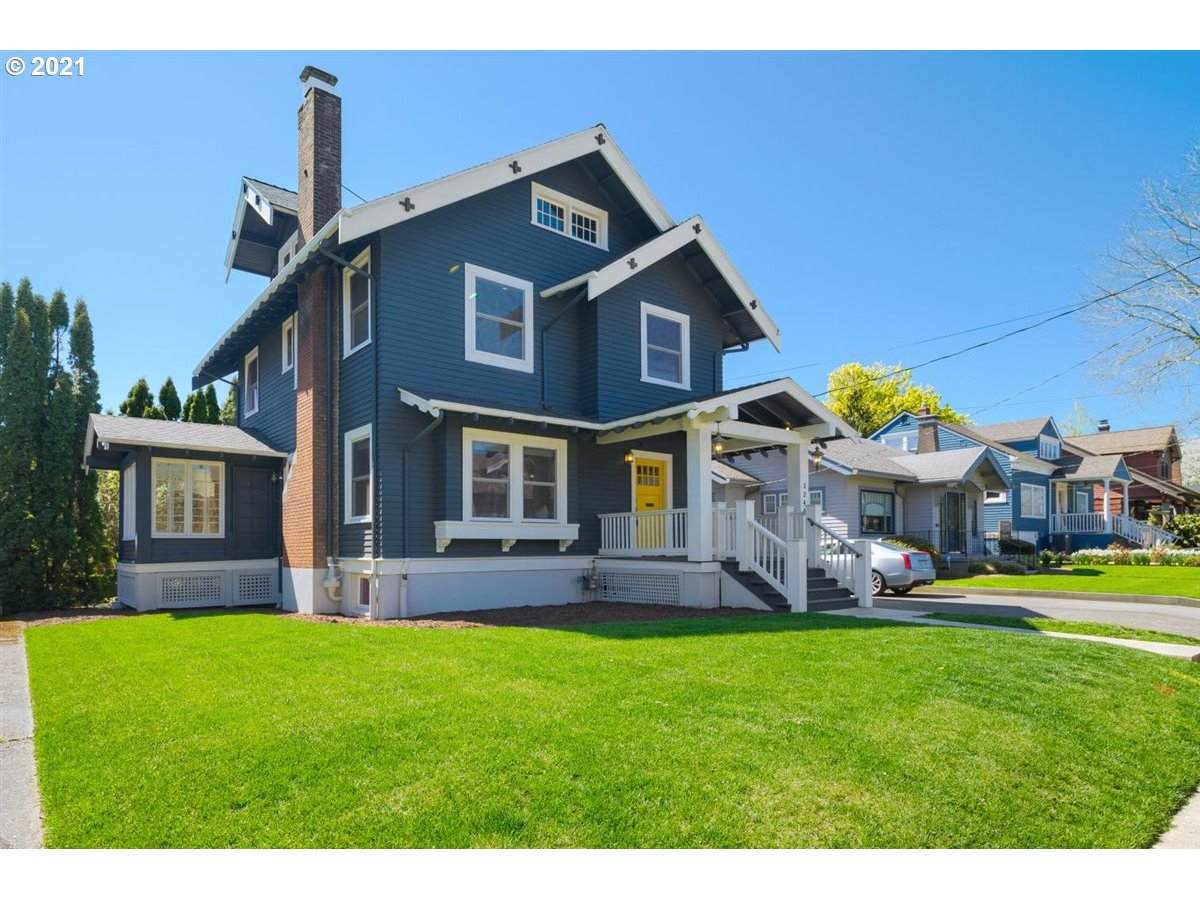 3244 Schuyler St - Photo 1