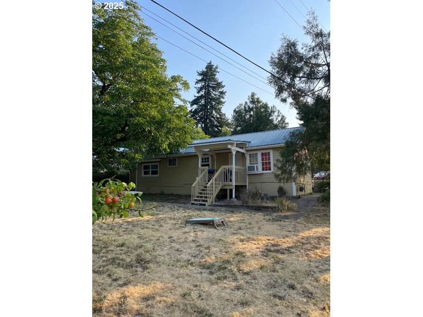420 4TH Ave - Photo 1