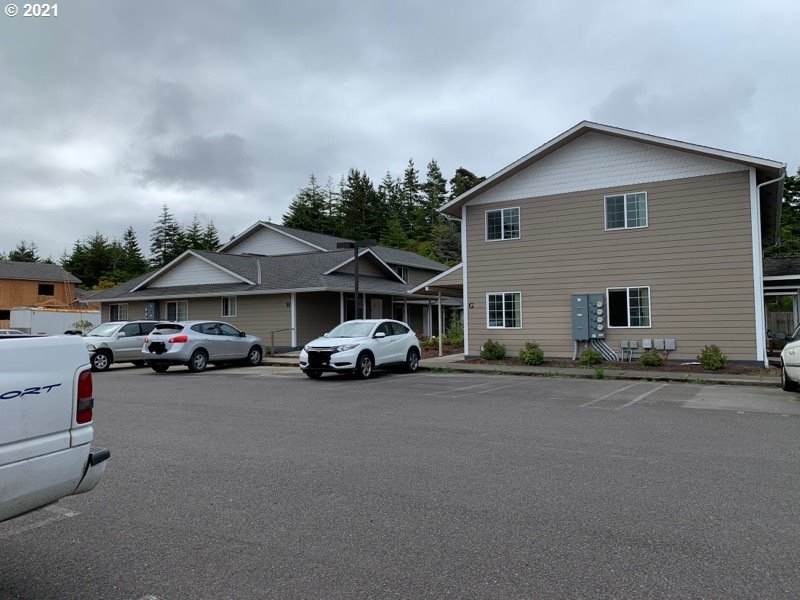 1150 Hemlock St - Photo 1