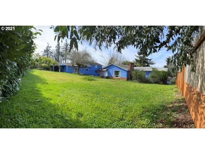 120 Ames St - Photo 1