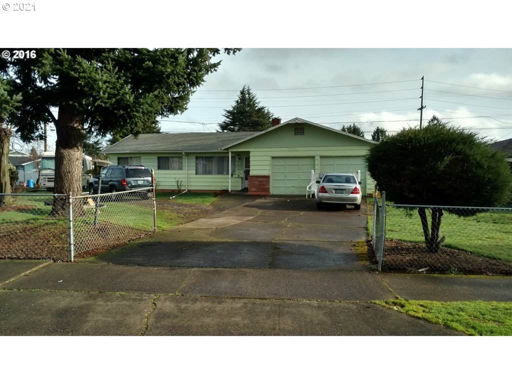 8842 Seward Ave - Photo 1