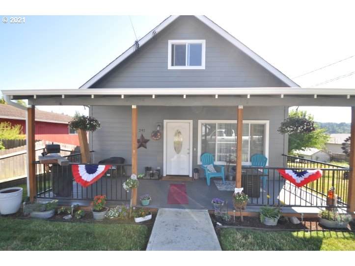 241 6TH St - Photo 1