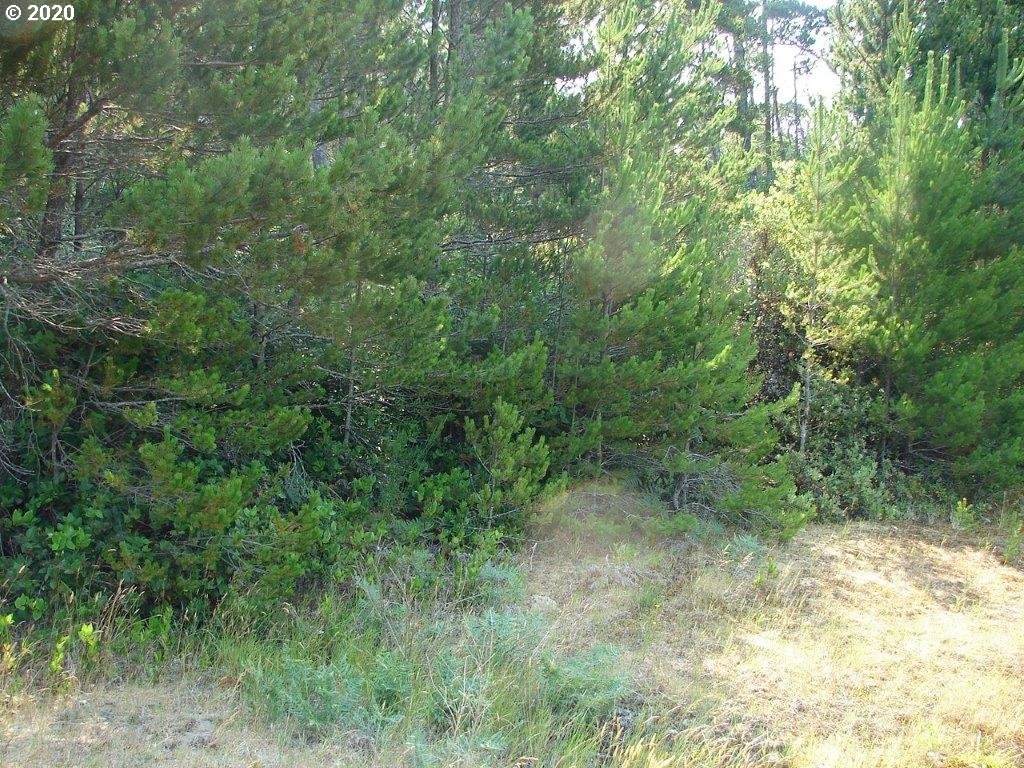 Tl 03302 - Photo 1