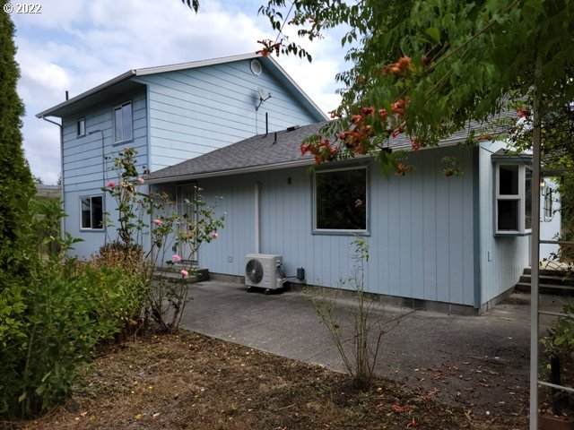1819 Spruce St - Photo 1