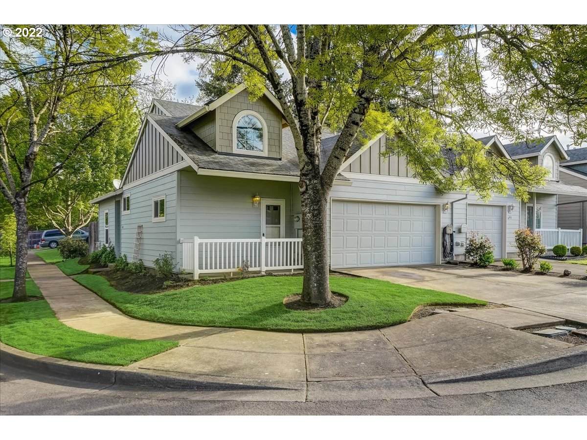 641 Arlington Dr - Photo 1