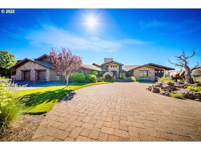 8055 Powell Butte Hwy - Photo 1