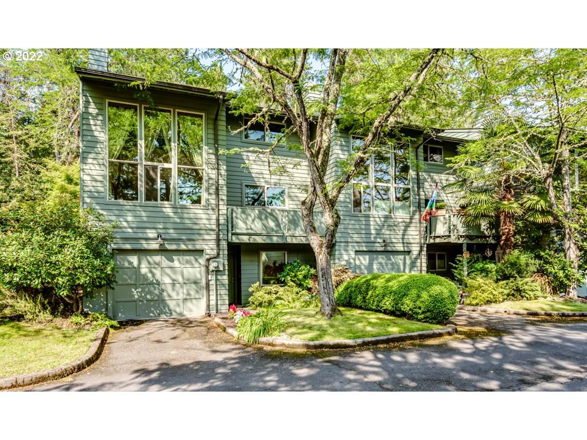 4427 Fox Hollow Rd - Photo 1