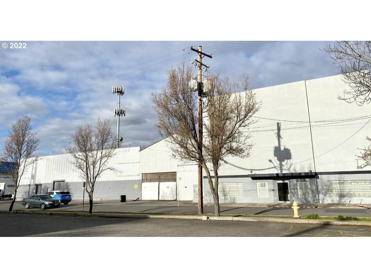 323 Fir St - Photo 1