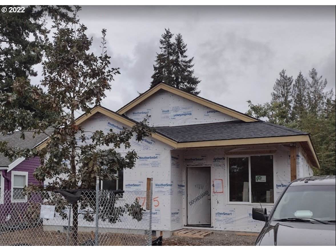 7725 62nd Ave - Photo 1