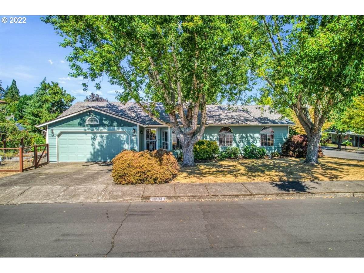 1703 Chukar Ct - Photo 1