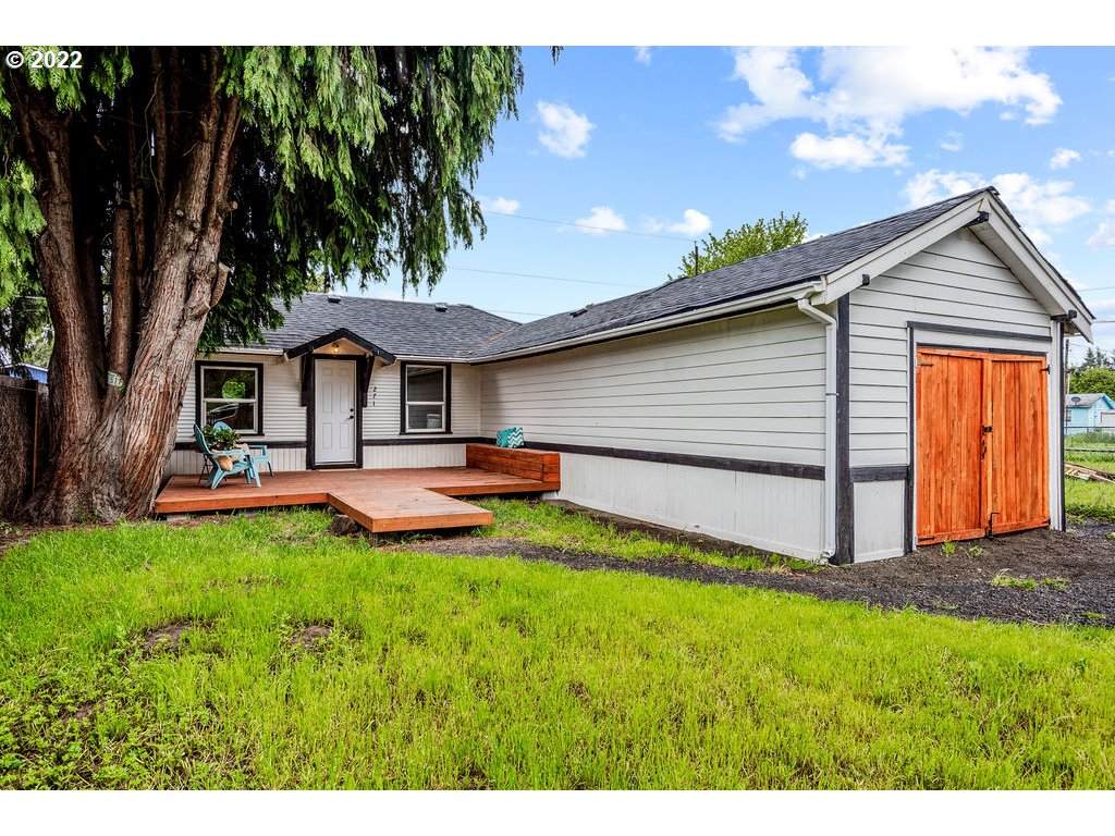 271 24TH Ave - Photo 1