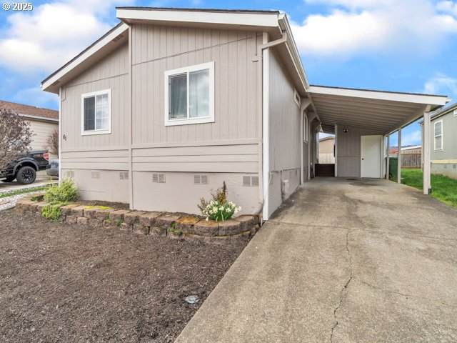 1000 Mckern Ct - Photo 1