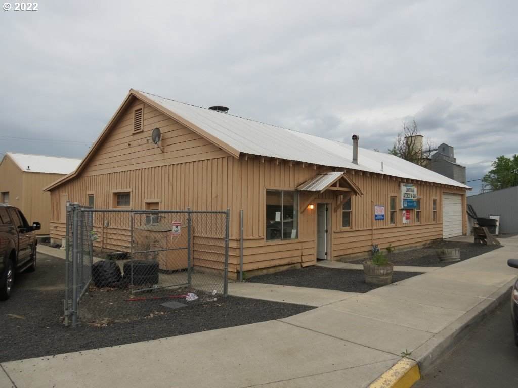 118 Main St - Photo 1