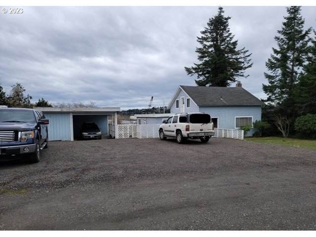490 5TH Ave - Photo 1