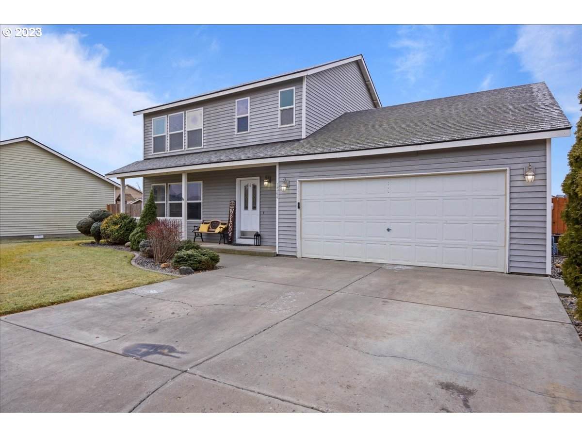 1384 Gladys Dr - Photo 1