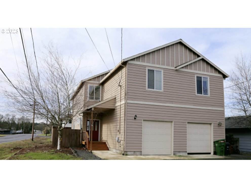 499 10TH St - Photo 1
