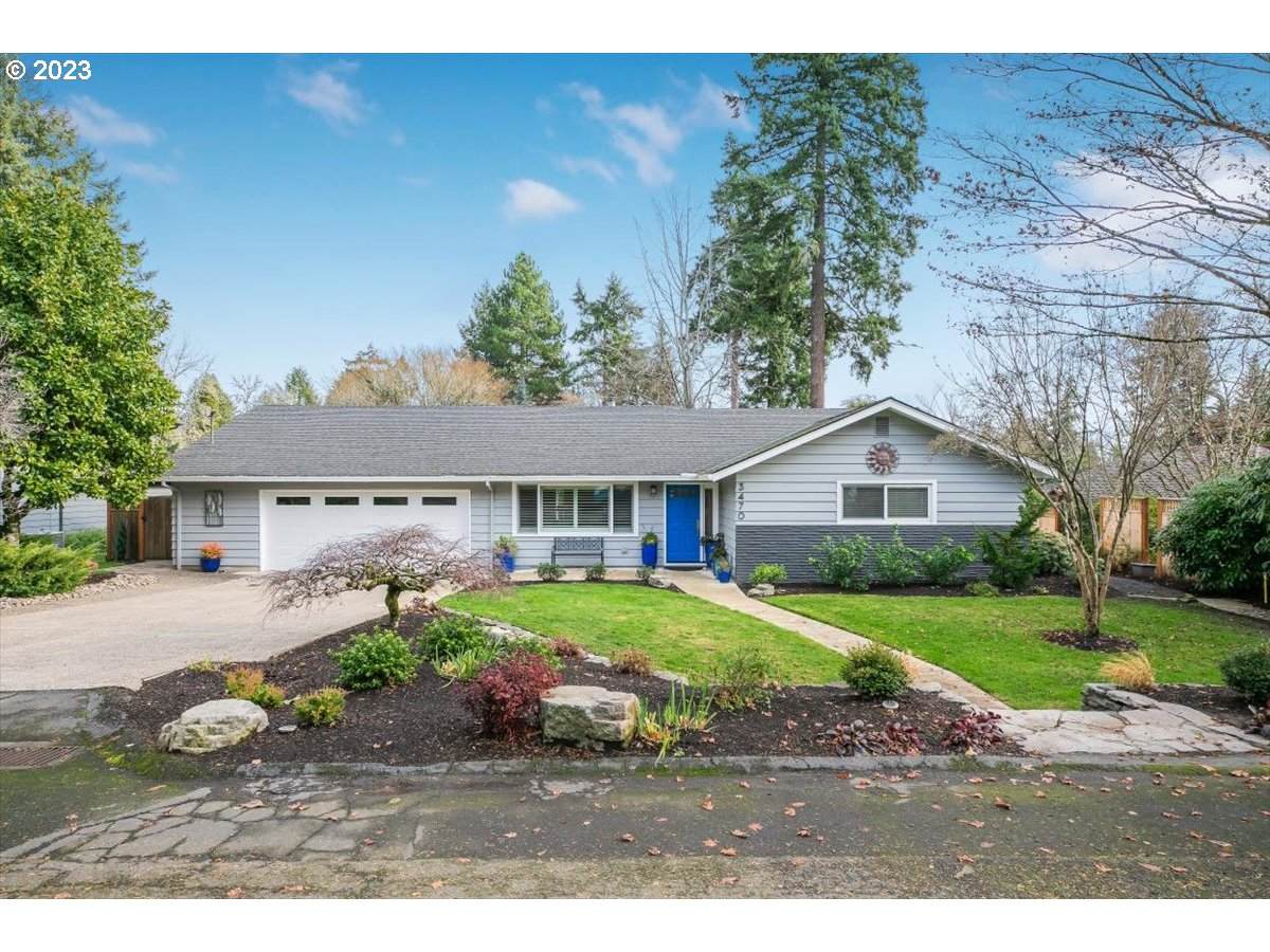 3470 Ridgewood Ave - Photo 1