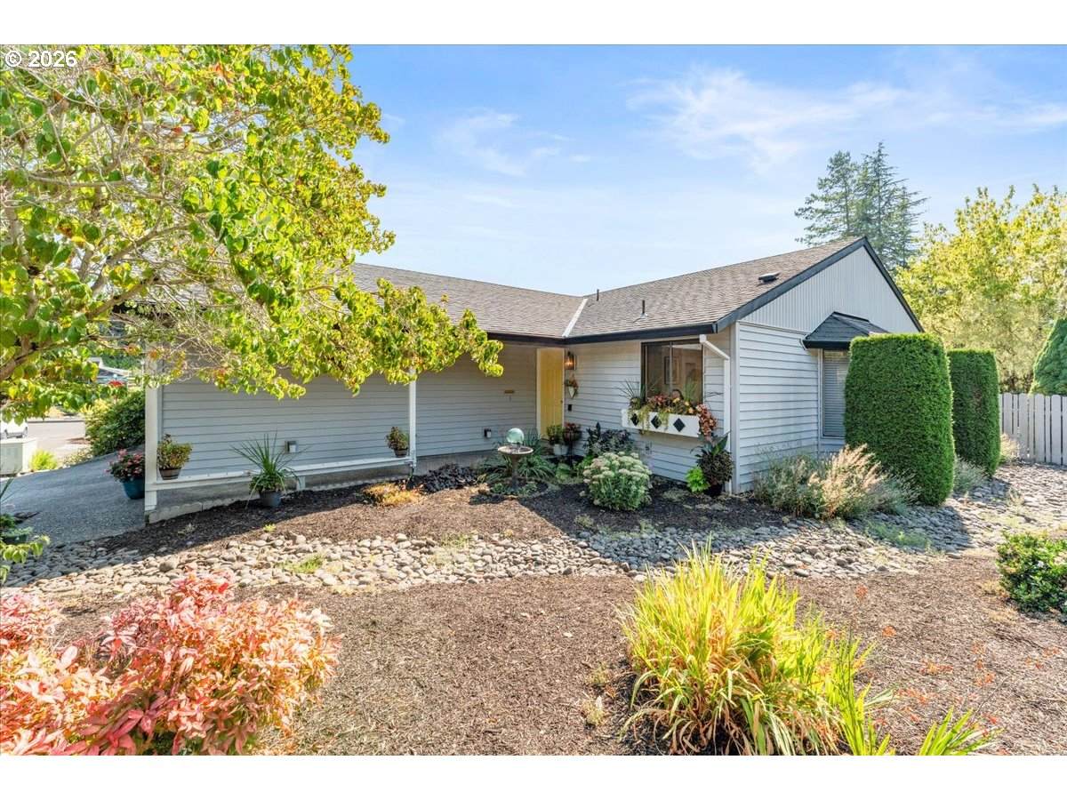 15565 109TH Ave - Photo 1