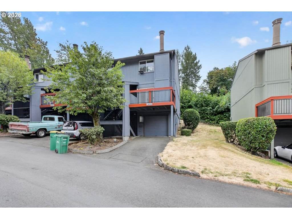https://bt-photos.global.ssl.fastly.net/portland/orig_boomver_1_240812453-2.jpg