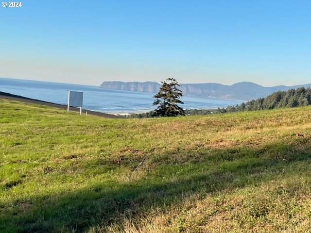 6405 Southview Loop - Photo 1