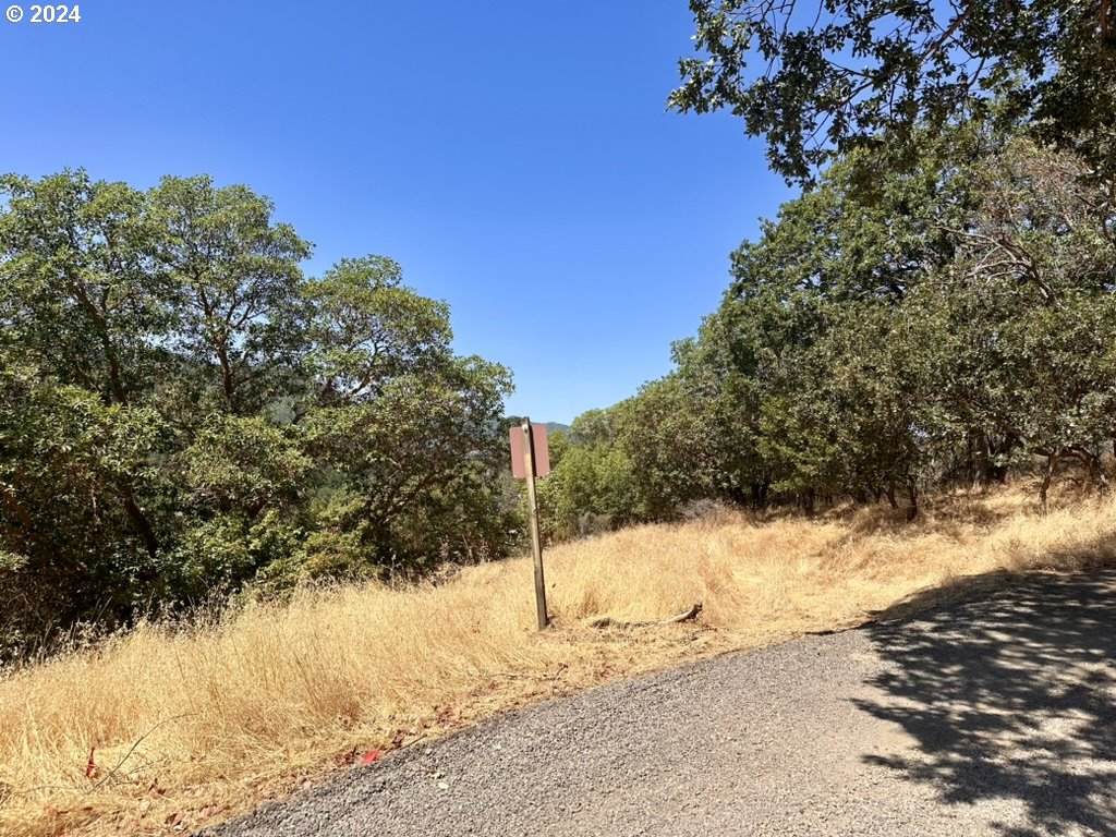 1400 7TH Ave - Photo 1