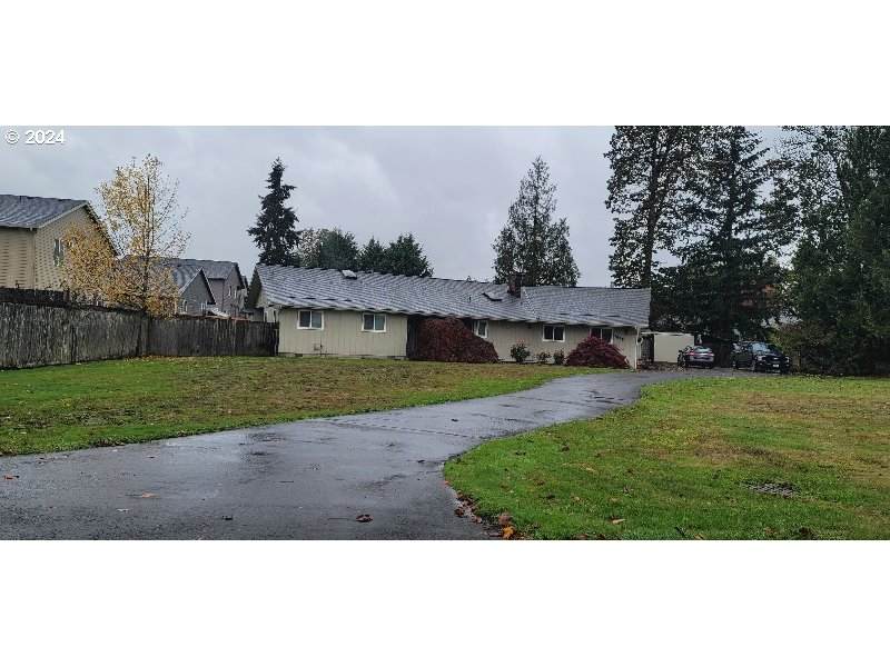 1018 Grace Ave - Photo 1