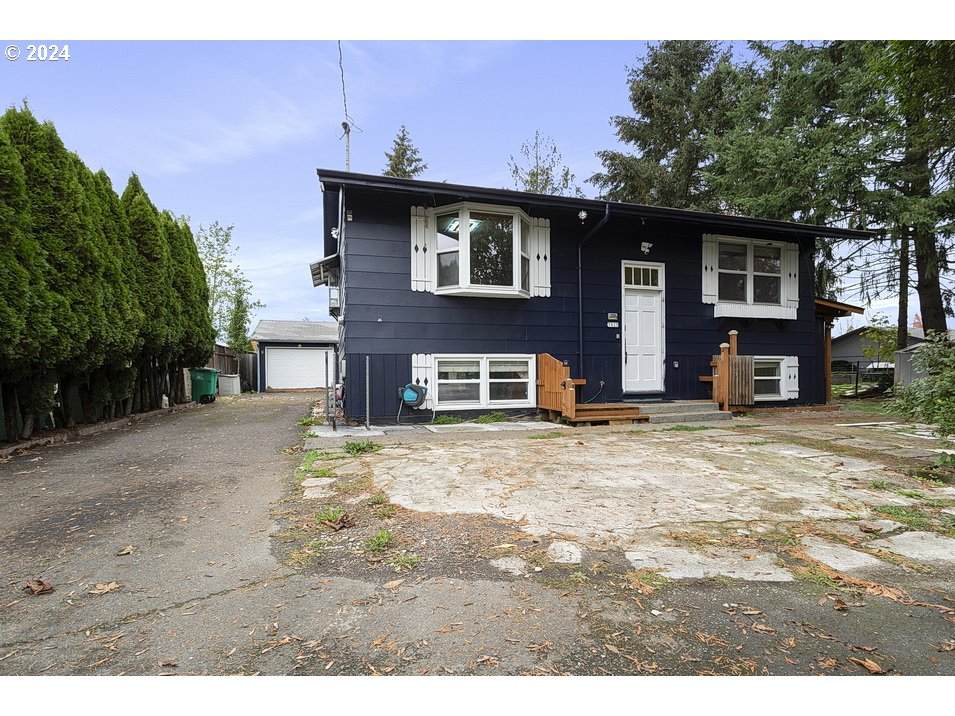 7825 Bybee Blvd - Photo 1