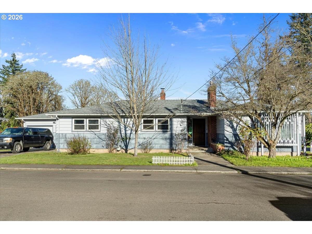 760 Birch St - Photo 1