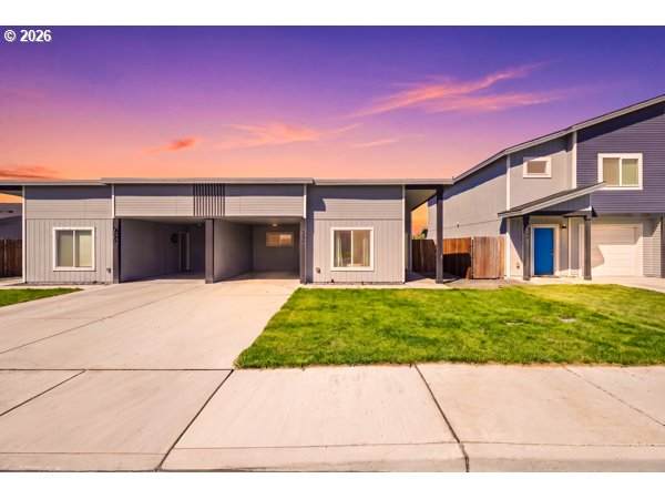 253 Merrick Ave - Photo 1