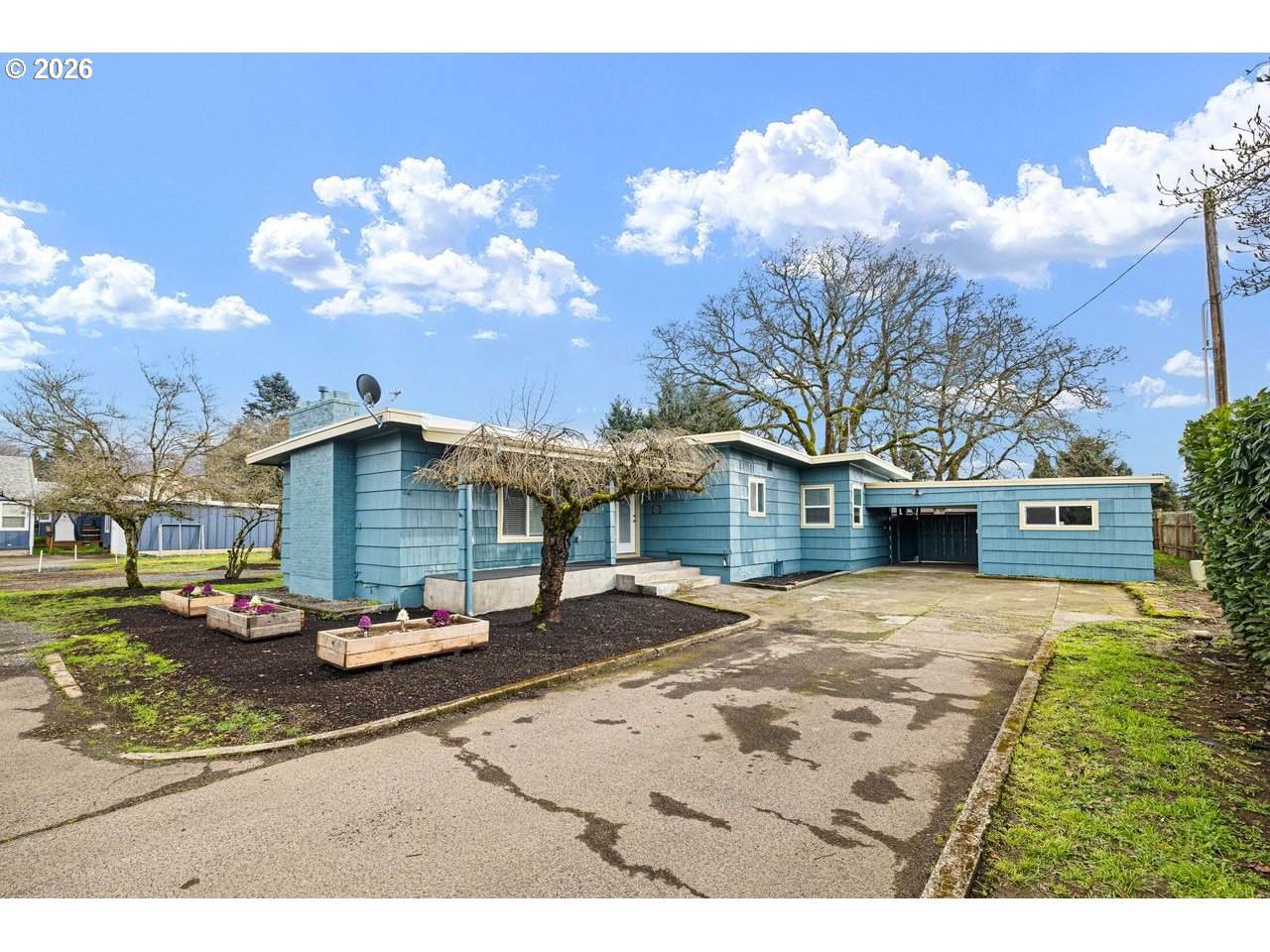 450 Hunsaker Ln - Photo 1