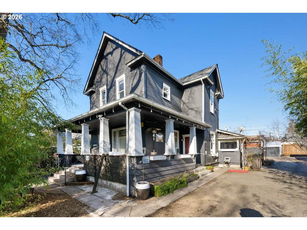 610 Fourth Plain Blvd - Photo 1