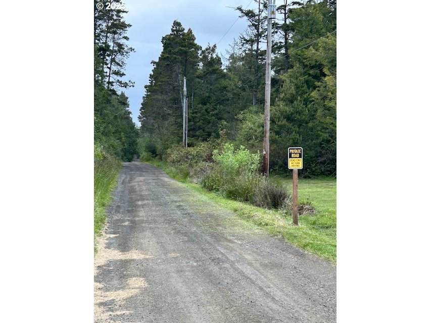  Flansberg Ave - Photo 1