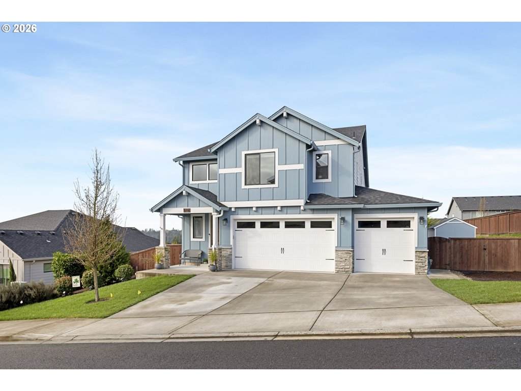 676 White Oak Ave - Photo 1