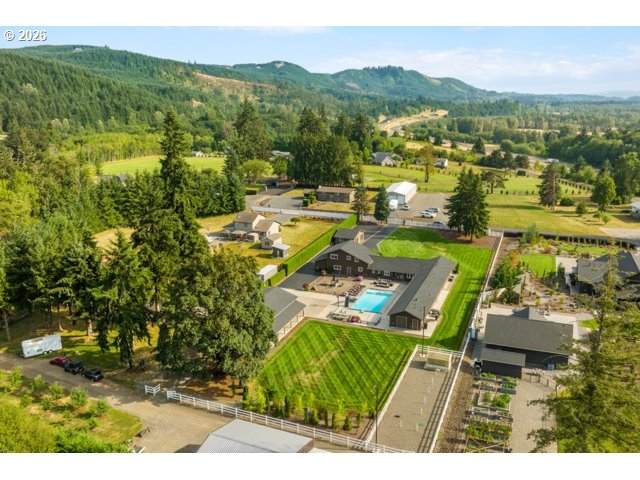 https://bt-photos.global.ssl.fastly.net/portland/orig_boomver_1_273848902-2.jpg