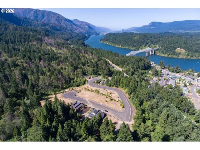 https://bt-photos.global.ssl.fastly.net/portland/1280_boomver_2_274879993-2.jpg