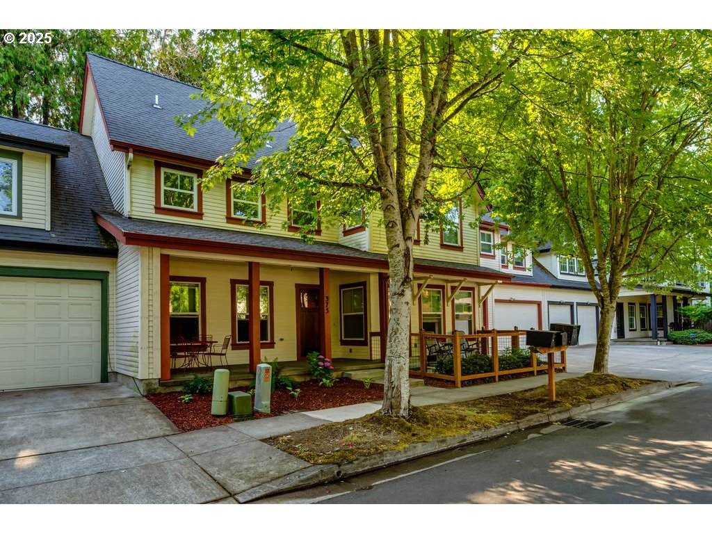 375 Ellie Ln - Photo 1