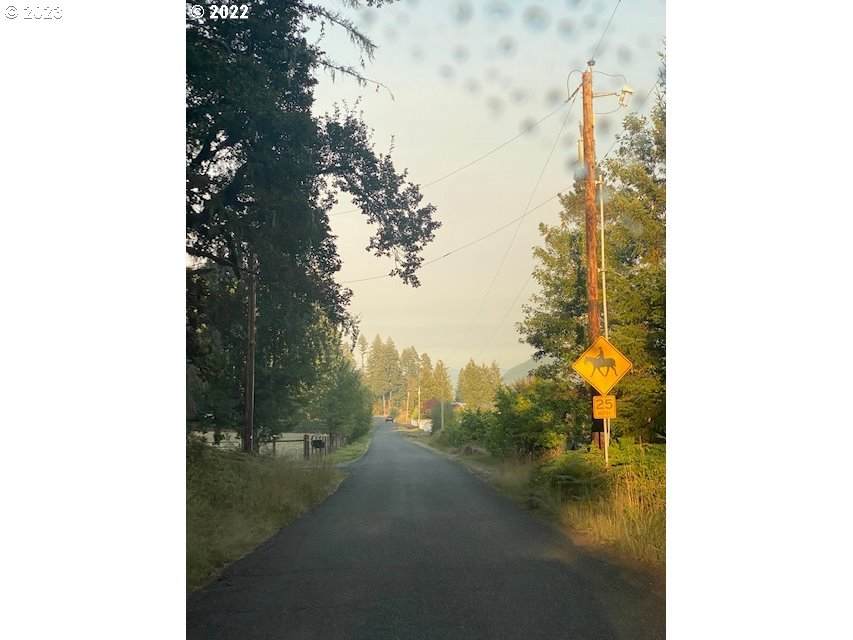 https://bt-photos.global.ssl.fastly.net/portland/orig_boomver_1_277404196-2.jpg