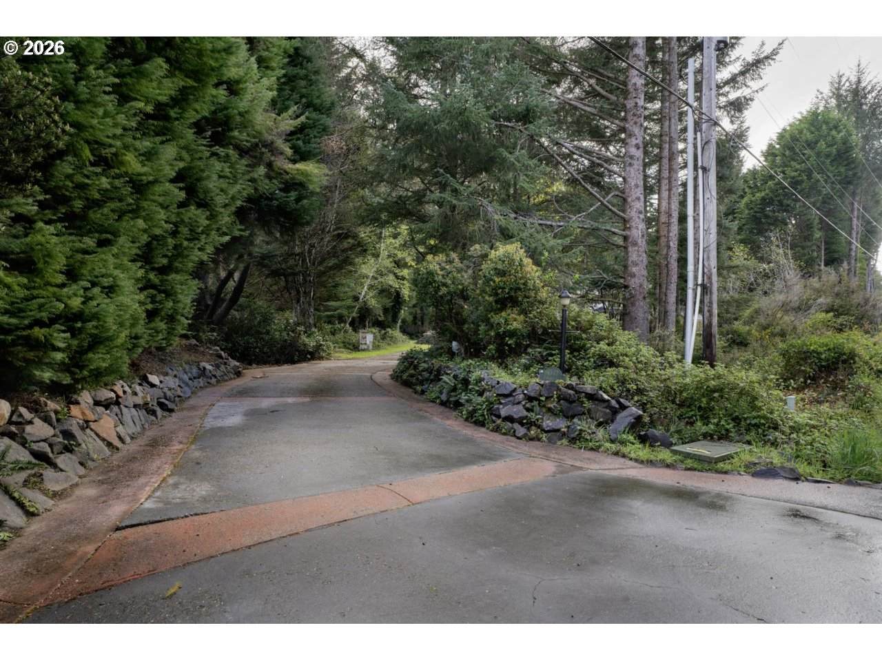 https://bt-photos.global.ssl.fastly.net/portland/orig_boomver_1_285934909-2.jpg