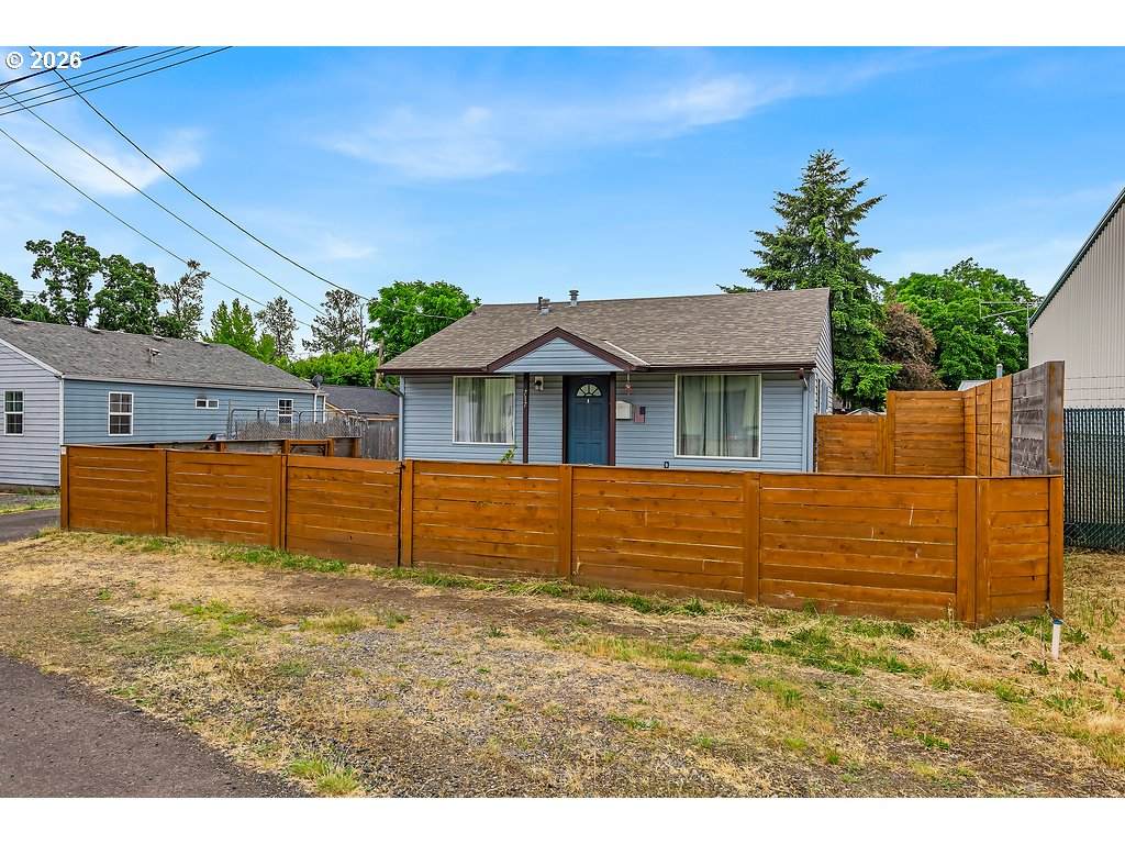 https://bt-photos.global.ssl.fastly.net/portland/orig_boomver_1_286365013-2.jpg