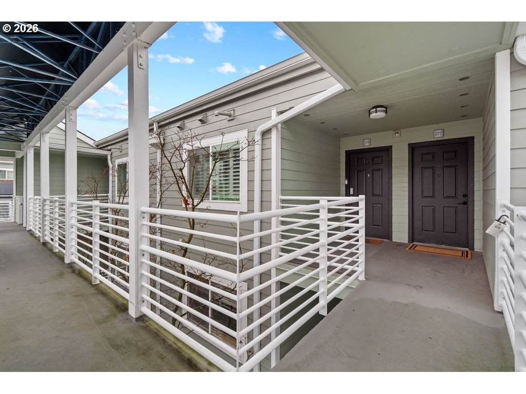 277 Hayden Bay Dr - Photo 1