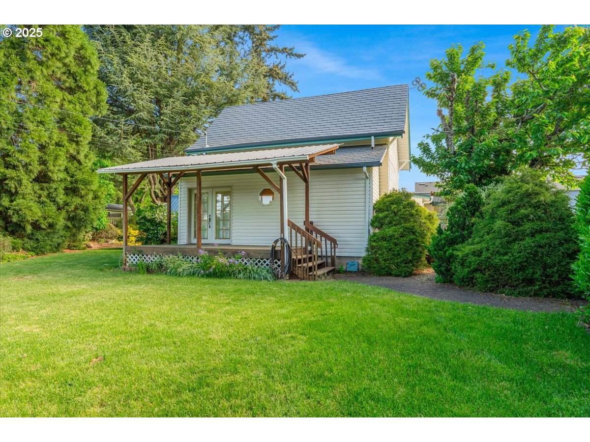 19860 Leland Rd - Photo 1