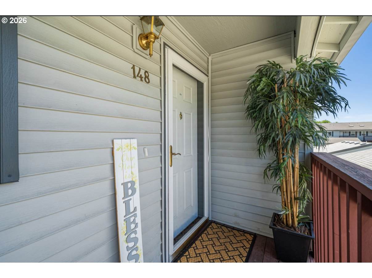 4000 109TH Ave - Photo 1