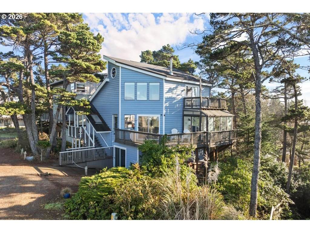 5455 Regent St - Photo 1